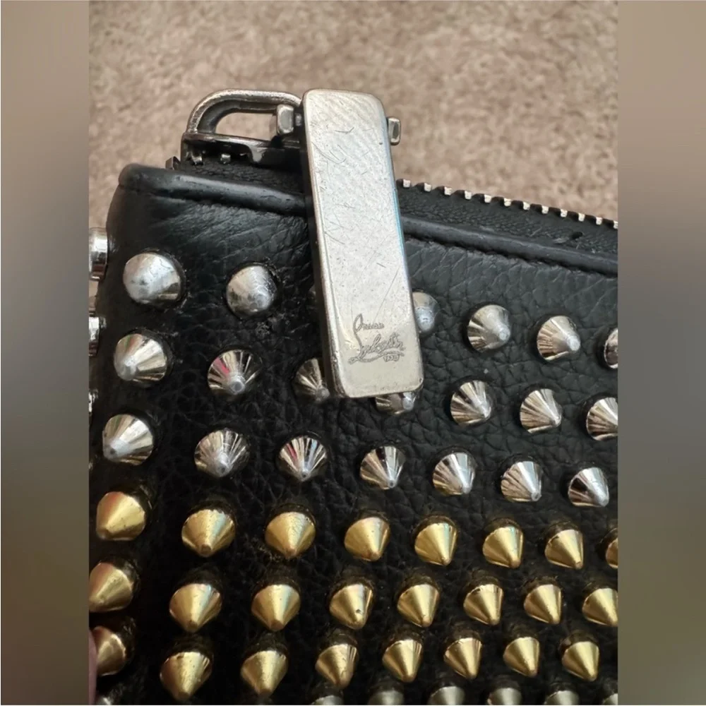 Christian Louboutin “Panettone” Spiked Zip Wallet - Black - EXCELLENT CONDITION - Picture 7 of 9